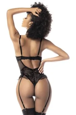 MAPALÉ Body Noir Sexy & Porte-Jarretelles Avec Chaînettes Dorées -Promos Body lingerie Magasin body noir avec porte jarretelles avec chainettes mal8758blk 2